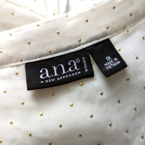 a.n.a Tunic Blouse / Semi-Sheer / Swiss Dot / 1X - Picture 6 of 6